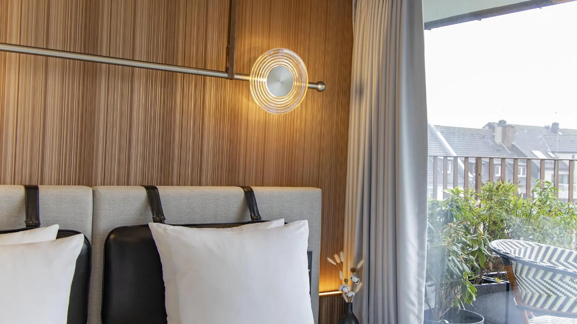 Muze Hotel Dusseldorf - Handwritten Collection 4*,